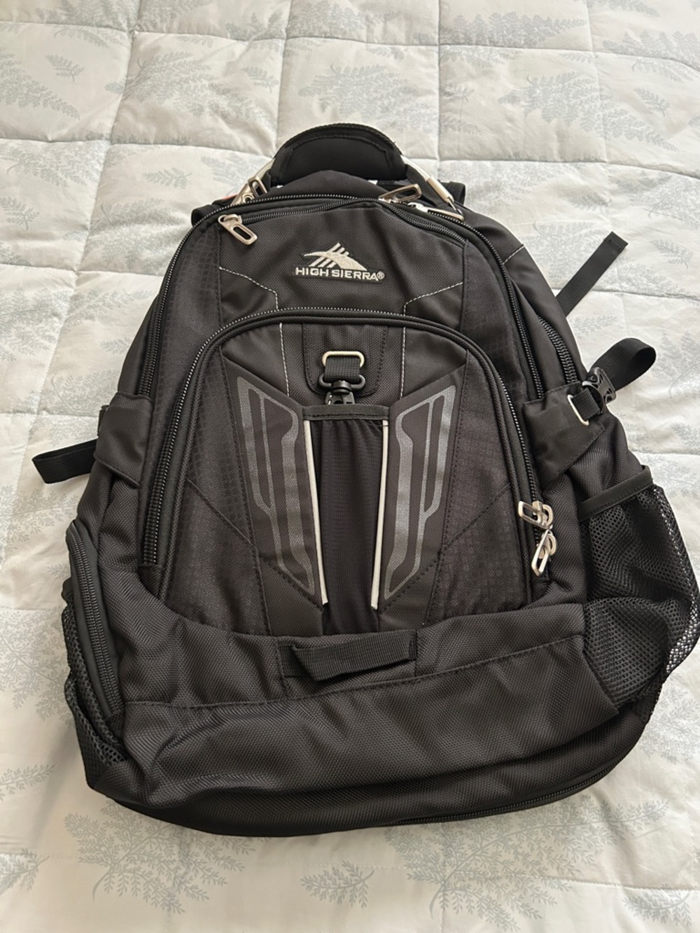 High Sierra TSA approved check point flyby heavy duty laptop Backpack